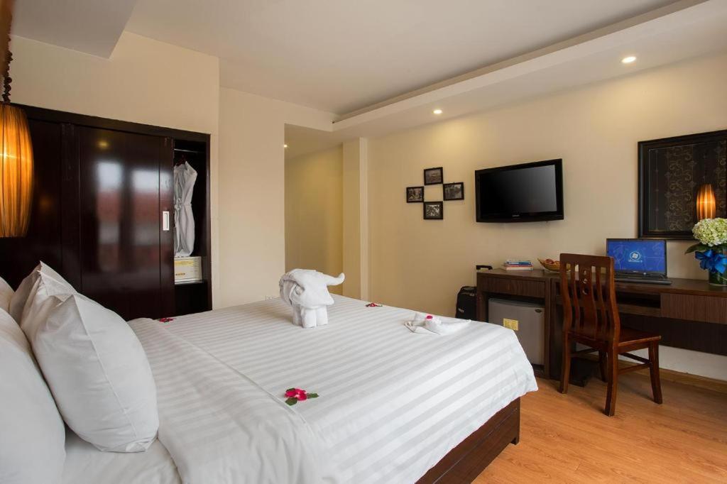 Hanoi Impressive Hotel מראה חיצוני תמונה